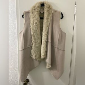 LOFT Sherpa Vest